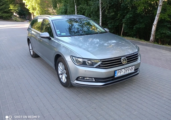 Volkswagen Passat cena 41900 przebieg: 297300, rok produkcji 2017 z Piła małe 254